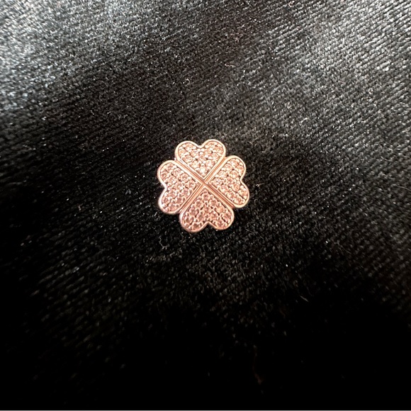 Silver Pandora Petals of Love Clip - Picture 1 of 4